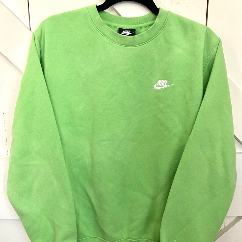 Nike Mens Sportswear Club Fleece Crew Neck - Small - Green - Athletic Sweatshirt
